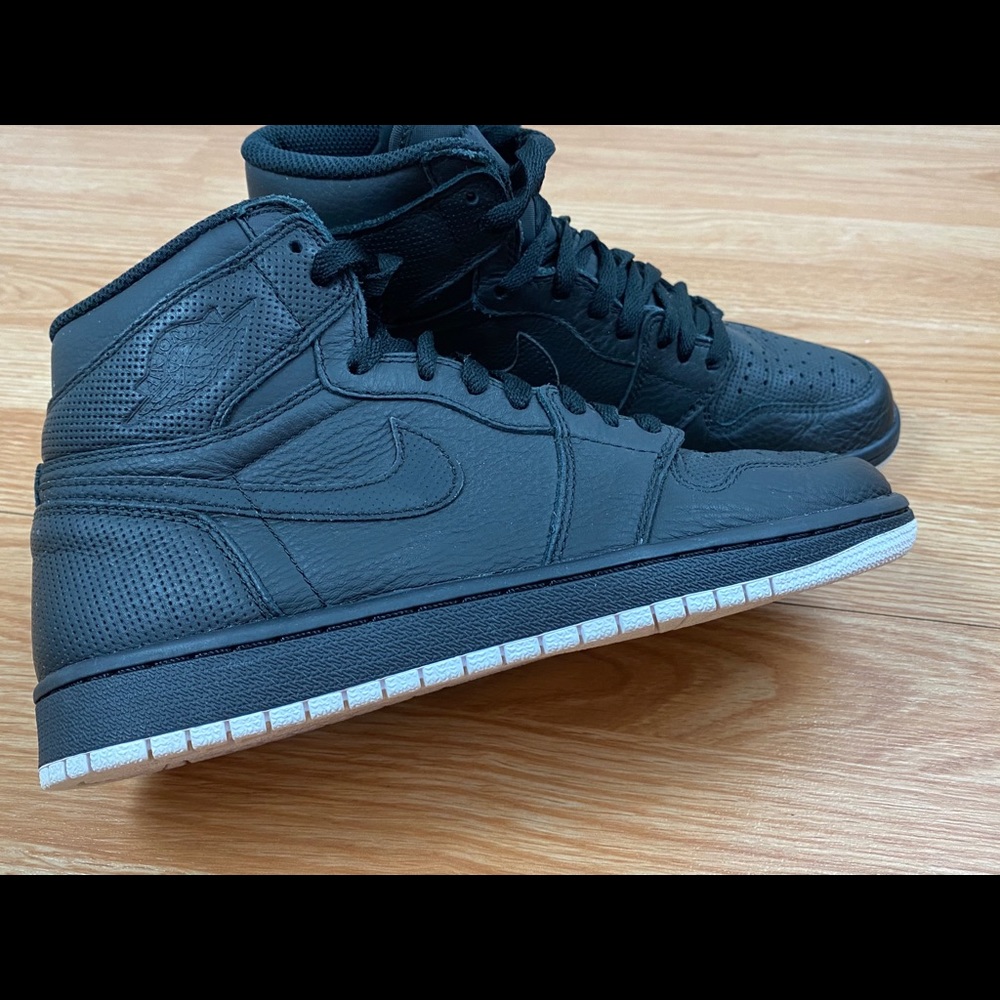 Nike Air Jordan 1 Retro Hi OG Black
